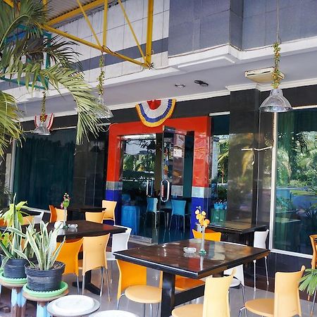 Hotel Duta Palembang Eksteriør billede