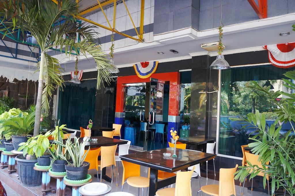Hotel Duta Palembang Eksteriør billede