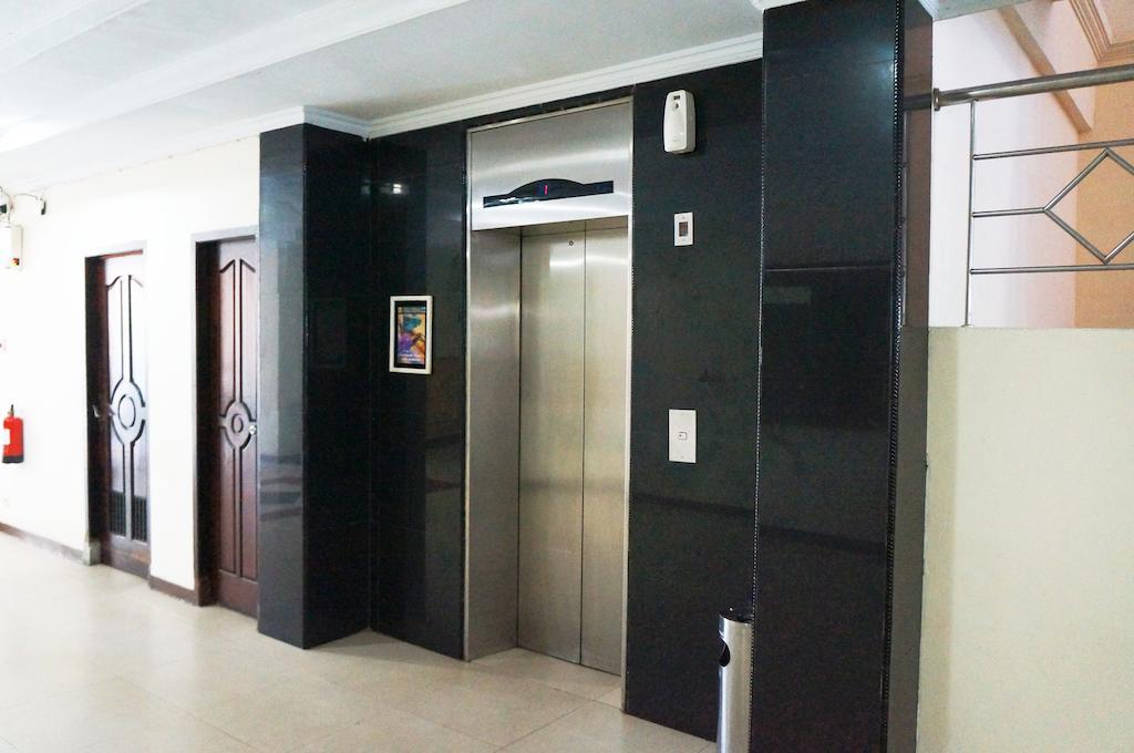 Hotel Duta Palembang Eksteriør billede